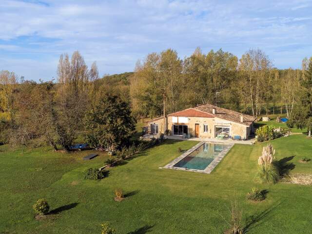 Belle Maison de caractère en pierre avec piscine et terrain de 7.5 ha - Proche de Castillonnès (47) — photo du bien