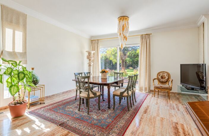 Maison à vendre 8 pièces CALUIRE ET CUIRE (69) Le Vernay, calme, sans vis à vis — photo 2