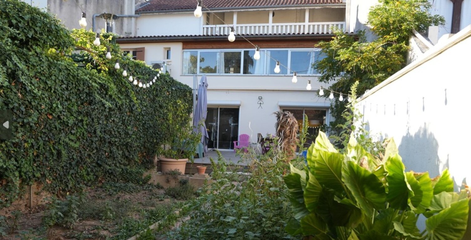 Belle demeure de caractère au cœur de CLAIRAC (47) , 1h de Bordeaux, 3h de Paris — photo 1
