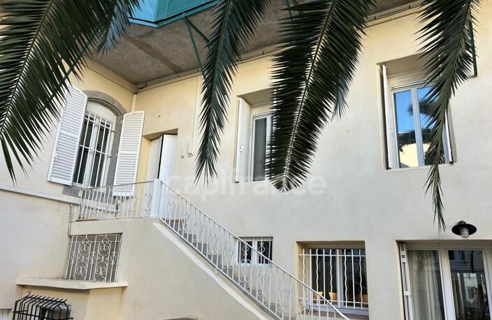 Appartement à vendre 4 pièces de 123 M² SETE (34) – QUARTIER DES HALLES — photo 2