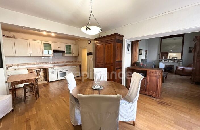 Appartement à vendre 4 pièces de 123 M² SETE (34) – QUARTIER DES HALLES — photo 4