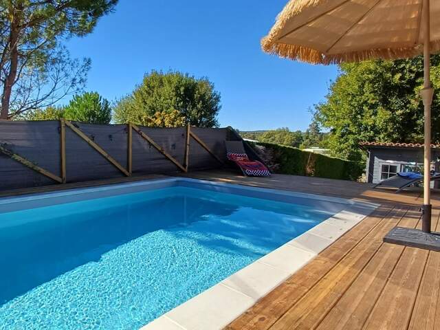 Maison à vendre 6 pièces  (16) ST YRIEIX, 5 chambres, garage, véranda, piscine — photo du bien