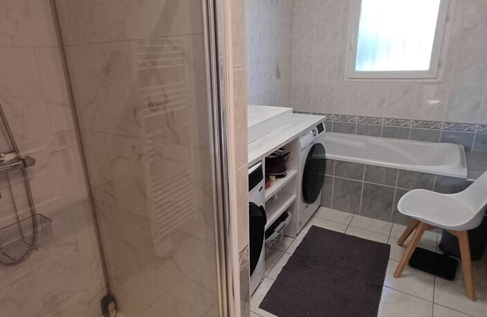Maison à vendre 6 pièces  (16) ST YRIEIX, 5 chambres, garage, véranda, piscine — photo 5