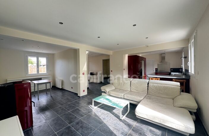 Belle maison familiale de 7 pièces  à vendre - 110 m² avec jardin et garage - BUCHELAY (78) 7 minutes de Mantes-la-Jolie — photo 4