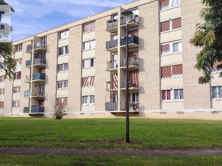 BEAUVAIS — photo 1