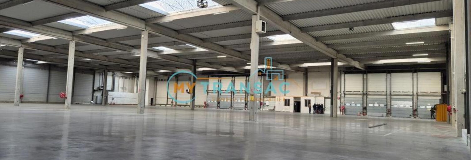 Local industriel  2377 m² à louer à Bussy-Saint-Georges (77600)