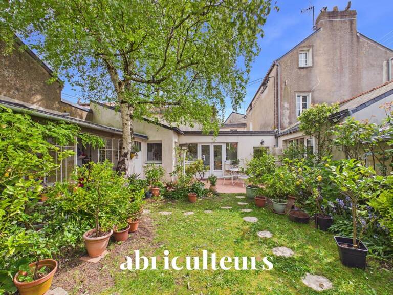 Maison familliale - Beau jardin arboré sans vis-à-vis - 5 chambres et 1 bureau  - Garage - Zola — photo 1