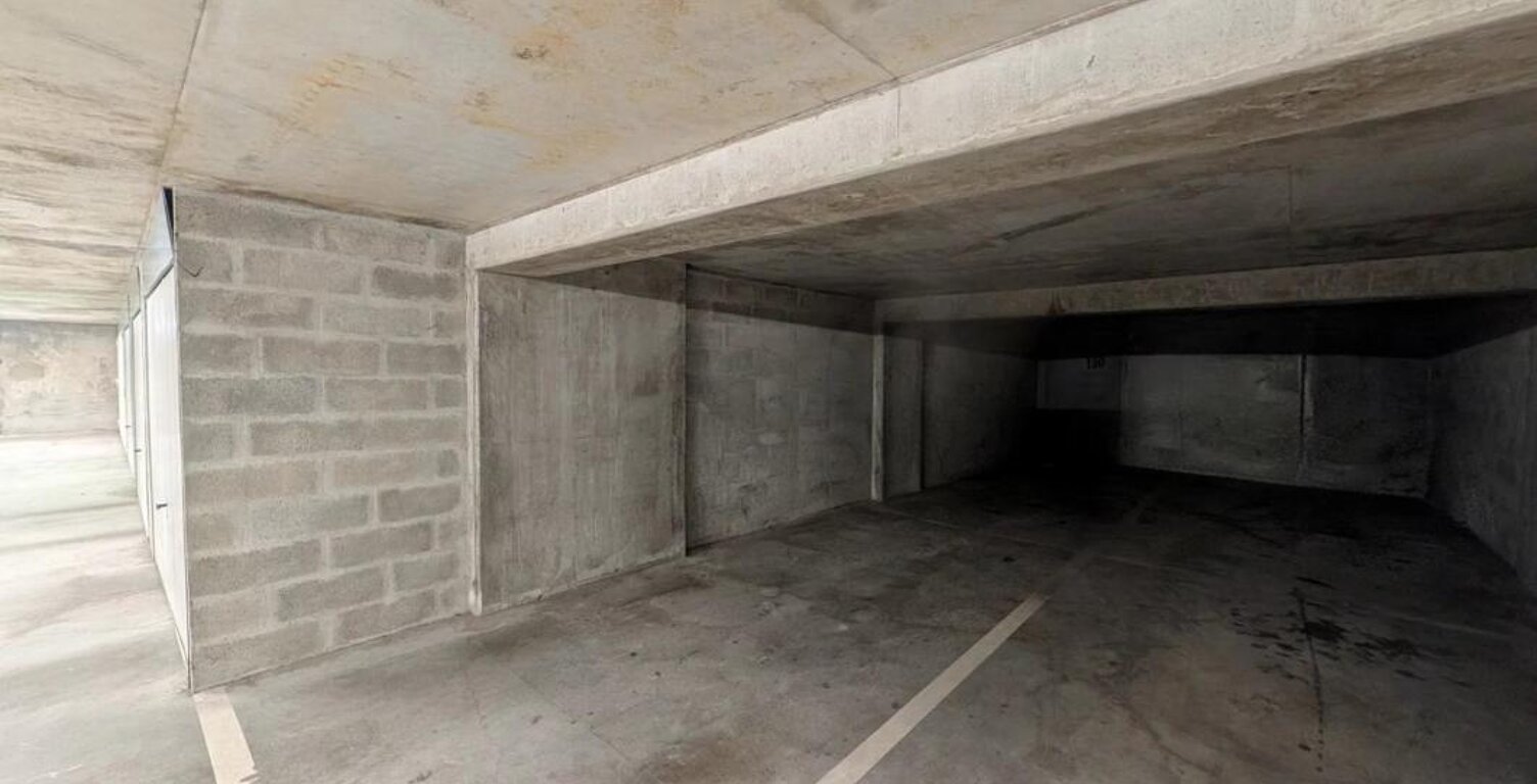 PARKING DOUBLE EN CENTRE VILLE — photo 1