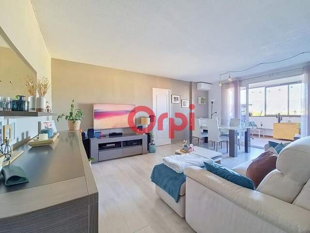 Appartement À Vendre t4 de 80m² , ascenseur ,cave, quartier Tamaris/ Balaguier — photo du bien