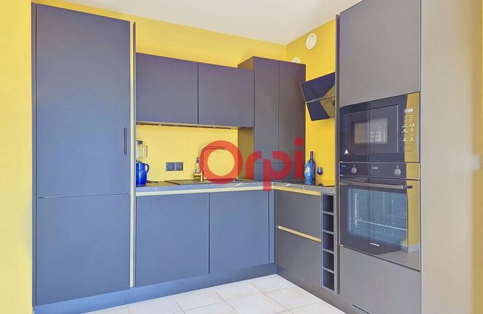 Appartement À Vendre T2 de 41 m² , ascenseur, terrasse et place privative sous-sol LA SEYNE SUR MER — photo 5