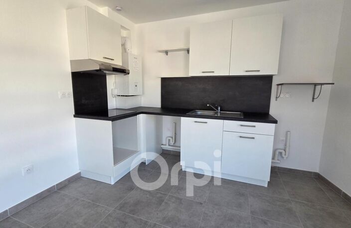 T3 avec extérieur et stationnement — photo 2