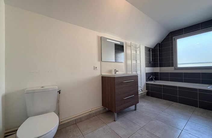 Maison Verrieres En Anjou 6 pièce 85 m2 — photo 4