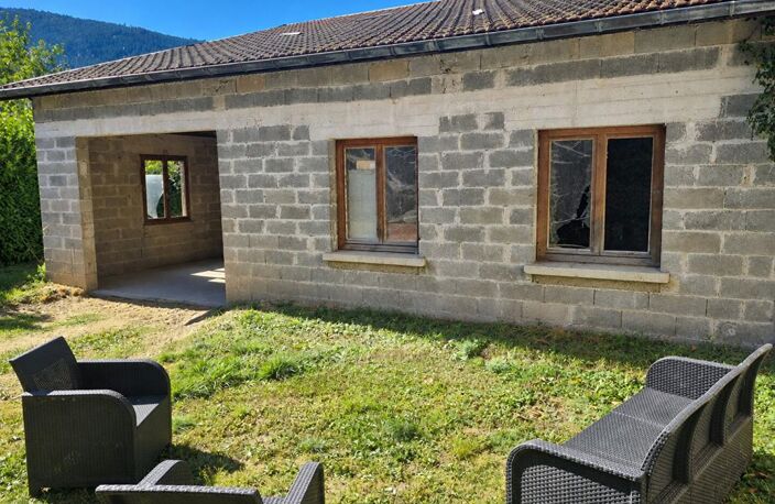 Saint Sauveur en Rue 42220 maison familiale sur sous-sol complet 103.61m² habitables 4 chambres sur 1568m² de terrain — photo 2
