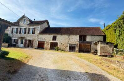 À RENOVER  MAISON 4 CHAMBRES À 15 MINUTES DE SARLAT — photo du bien