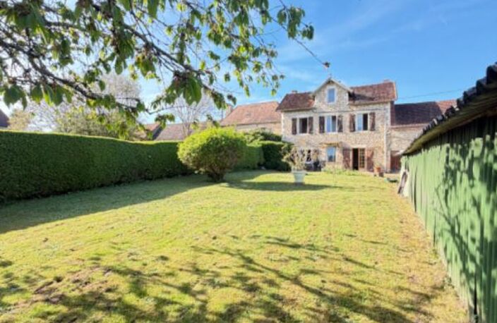 À RENOVER  MAISON 4 CHAMBRES À 15 MINUTES DE SARLAT — photo 2
