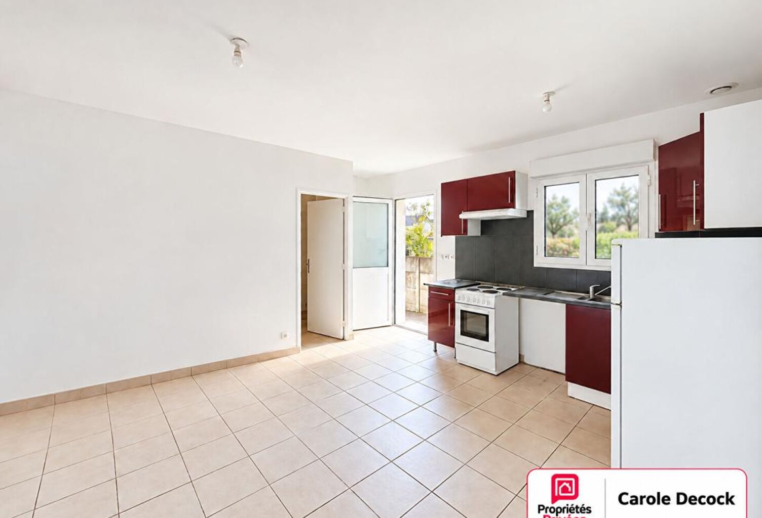 Appartement T2 une chambre box, parking, cave — photo 1