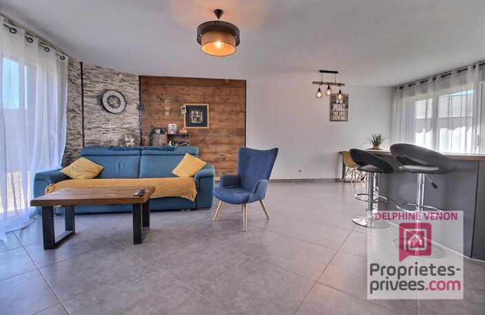 Exclusvité - Maison de plain pied classe énergie B sur un terrain de 712 m² à Saint Martin D Abbat — photo 2