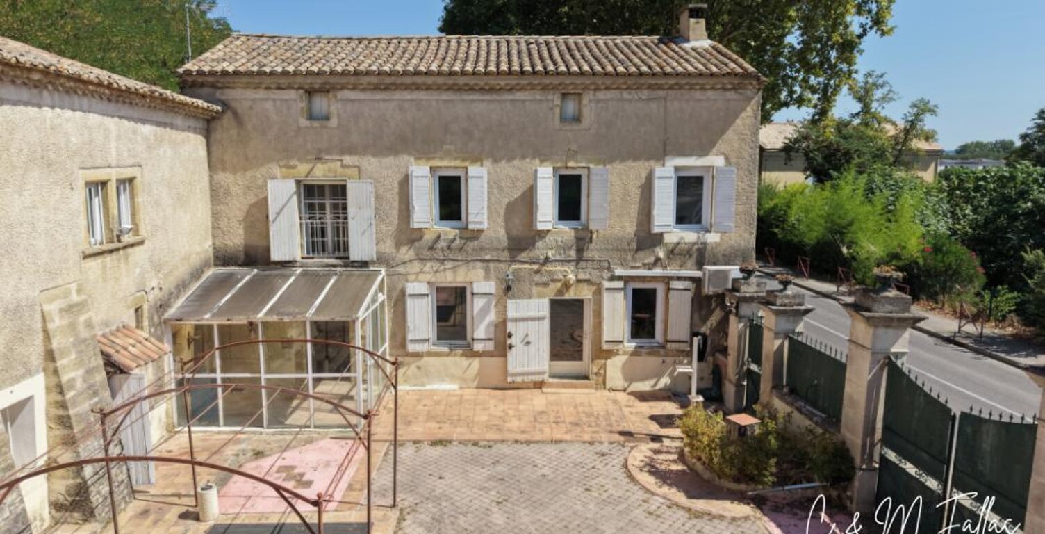 Maison de caractère de 268 m² - Un projet d'exception aux portes d'Avignon — photo 1