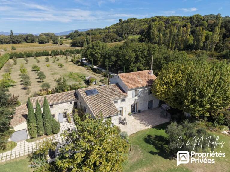Le charme d'un mas provençal... le confort d'une demeure contemporaine — photo 1