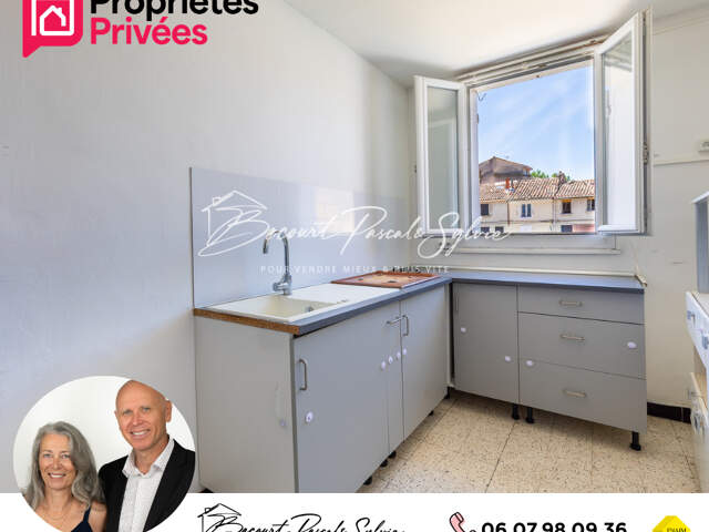 Grand garage, 3 chambres et projet de rénovation : à vous d'écrire la suite — photo du bien