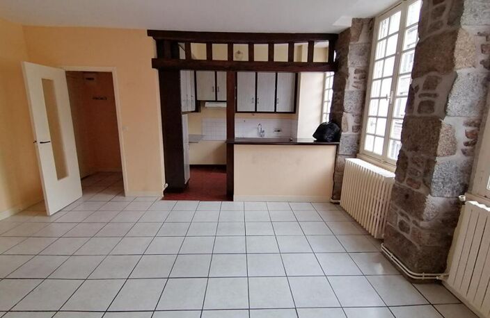 61600 LA FERTE MACE , IMMEUBLE (Appartement et local commercial dessous)   appartement 3 chambres, PRIX 107 000 honoraires 5,94% inclus à la charge de l'acquéreur  soit 101 000 hors honoraires — photo 5