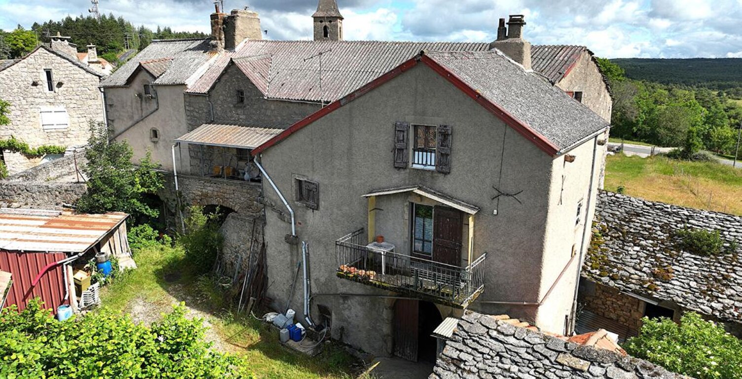 MAISON EN PIERRE AVEC POTENTIEL  SECTEUR GORGES DU TARN AVEC VUE & NATURE — photo 1