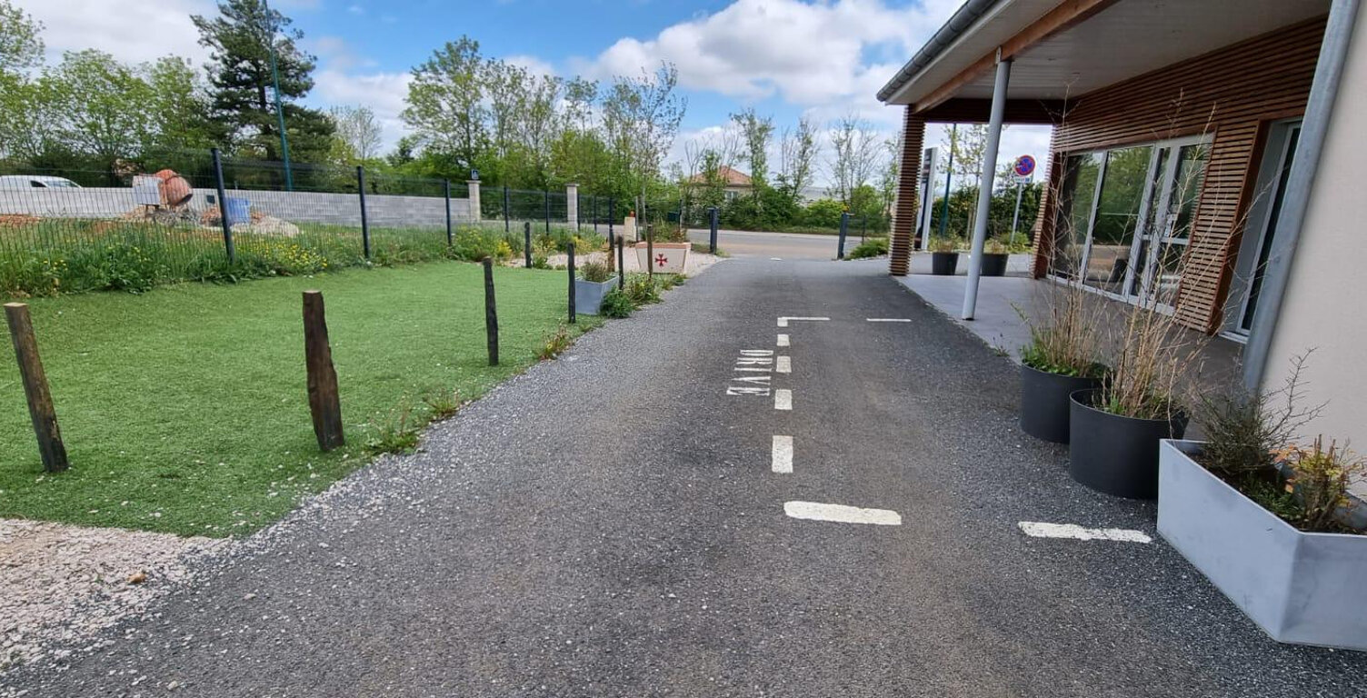 Ensemble immobilier d'exception - Logement type 4 + Activité commerciale — photo 1