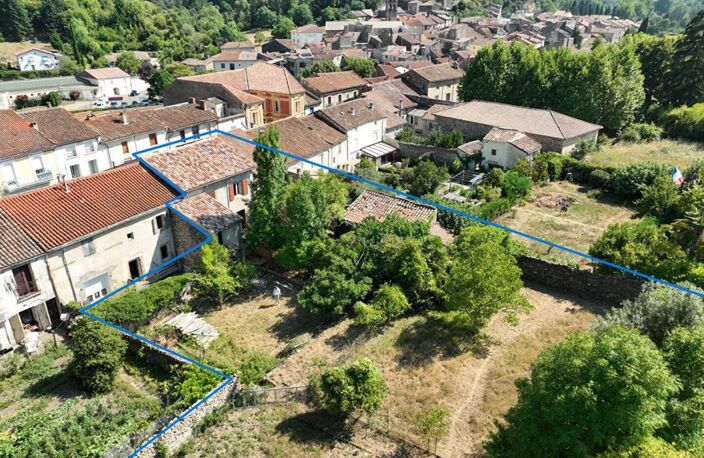 RARE - Demeure de caractère de 300 m² à rénover sur 5 385 m² de terrain — photo 2