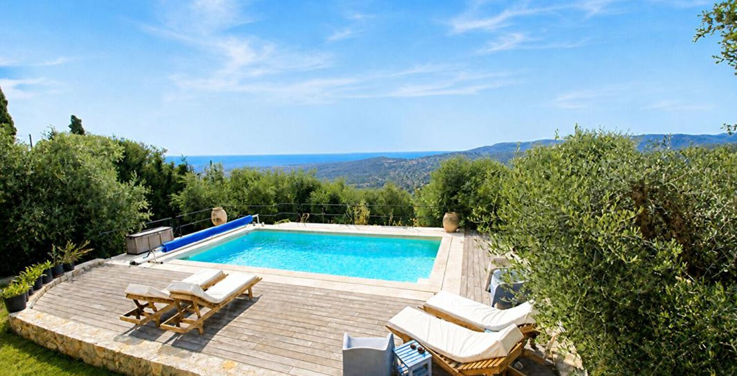Villa rénovée vue mer, 5 suites, proche village — photo 1