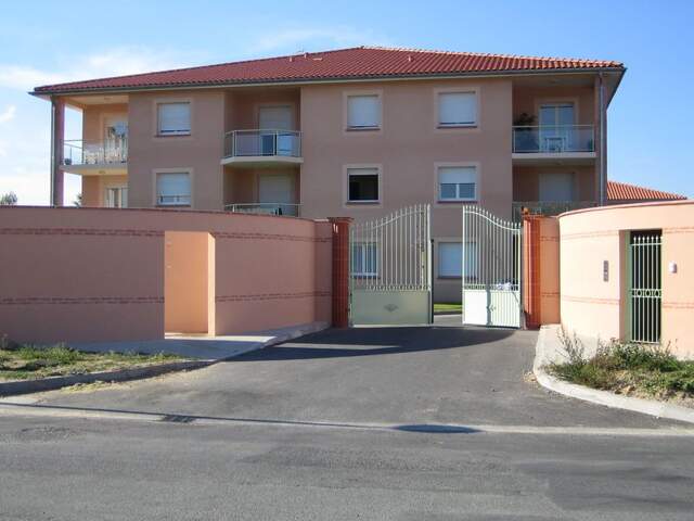 Appartement 3 pièces 70 m² à Saint-Juéry — photo du bien