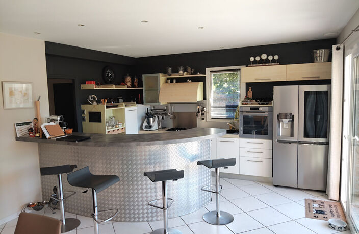 PROPRIETE  DE 155 M2 A COAT MEAL — photo 3