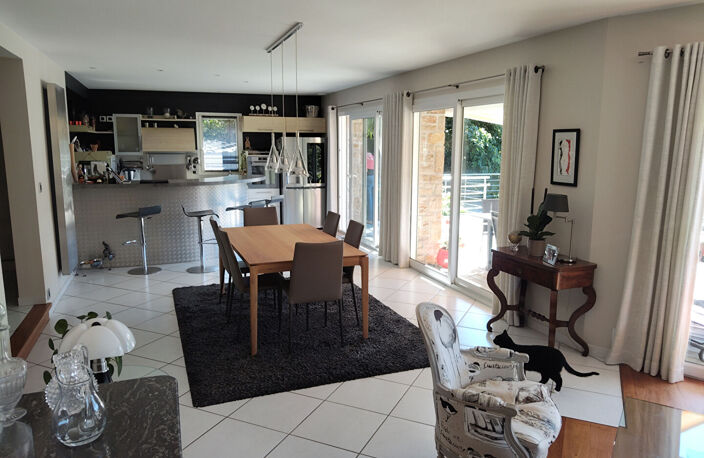 PROPRIETE  DE 155 M2 A COAT MEAL — photo 4