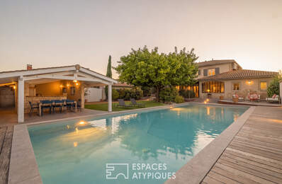 Maison de caractère avec piscine et verrière — photo du bien
