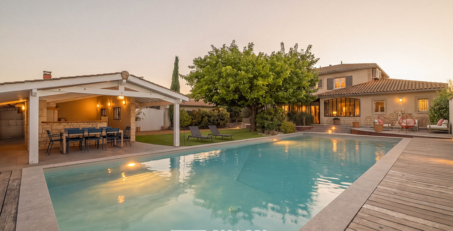 Maison de caractère avec piscine et verrière — photo 1