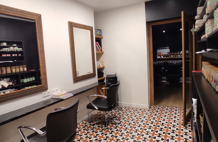 FOND DE COMMERCE salon de coiffure HYPER CENTRE BORDEAUX — photo 3