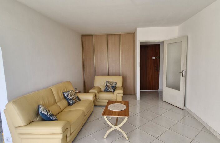 Vente Appartement 5 pièces — photo 2