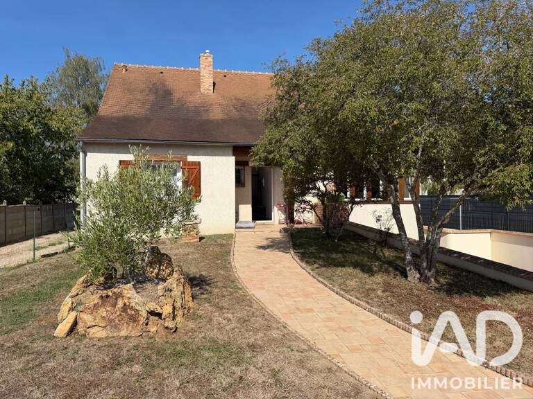 Location Maison traditionnelle 5 pièces — photo 1