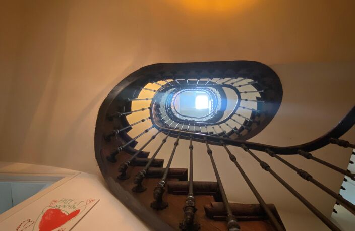 230 m², des volumes rares au cœur d'un village vivant — photo 4