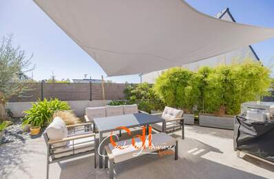 Maison contemporaine de plain-pied avec joli jardin — photo du bien