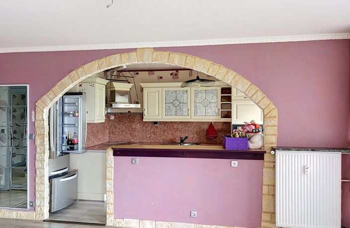 appartement avec une grande pièce de vie — photo 4