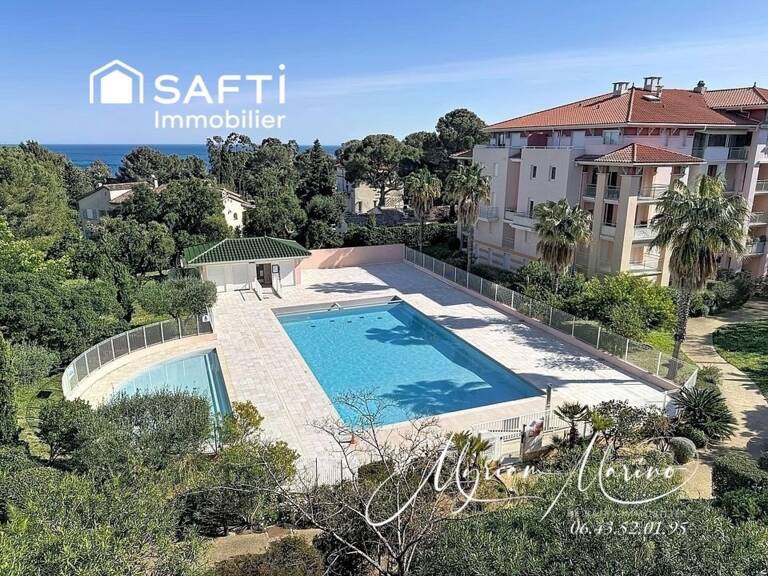 SAINT-AYGULF  LE GRAND PARC | 2 PIÈCES MEUBLÉ EN REZ-DE-JARDIN  TERRASSE 17,44 M²  PISCINE  PARKING — photo 1