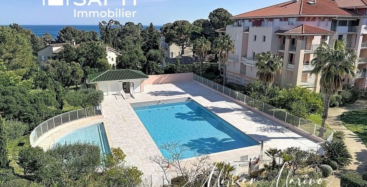 SAINT-AYGULF  LE GRAND PARC | 2 PIÈCES MEUBLÉ EN REZ-DE-JARDIN  TERRASSE 17,44 M²  PISCINE  PARKING — photo 1