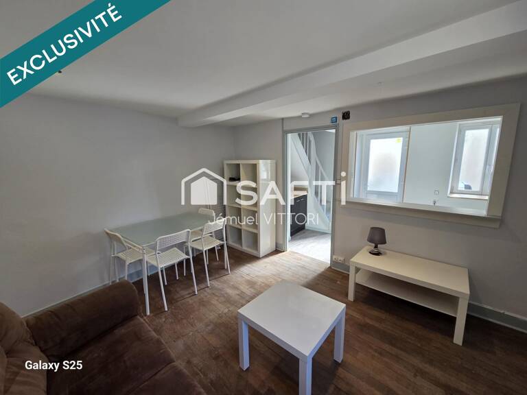 Maison de ville en pierre rénovée, vendue meublée — photo 1