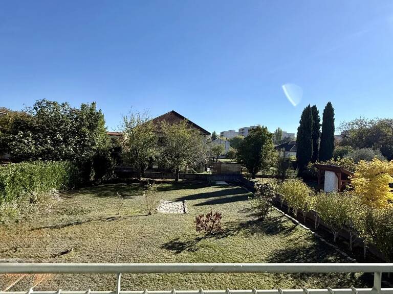 RILLIEUX-LA-PAPE – SECTEUR VILLAGE – PERICA-LA-ROUE – MAISON FAMILIALE D’ENVIRON 111 m² AVEC SOUS-SOL COMPLET, GARAGE SUR TERRAIN CLOS DE 941 m² ET POSSIBILITÉ D’AGRANDISSEMENT — photo 1