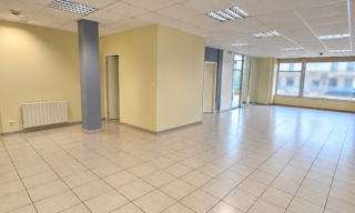 Commerce  110 m² à vendre à Dijon (21000)