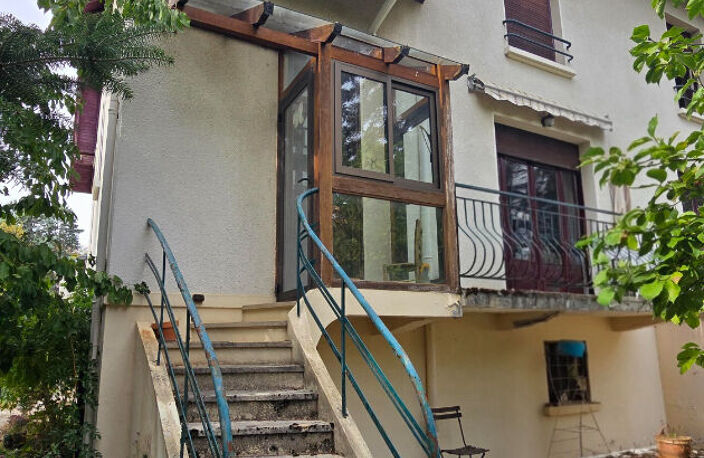 Elégante maison de caractère avec jardin arboré — photo 2