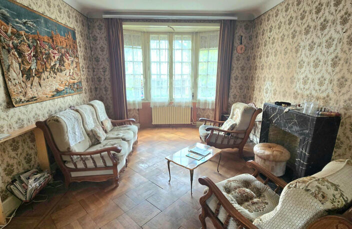 Elégante maison de caractère avec jardin arboré — photo 5