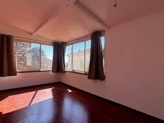 SOUS OFFRE Cannes Broussailles : Immeuble complet. — photo du bien