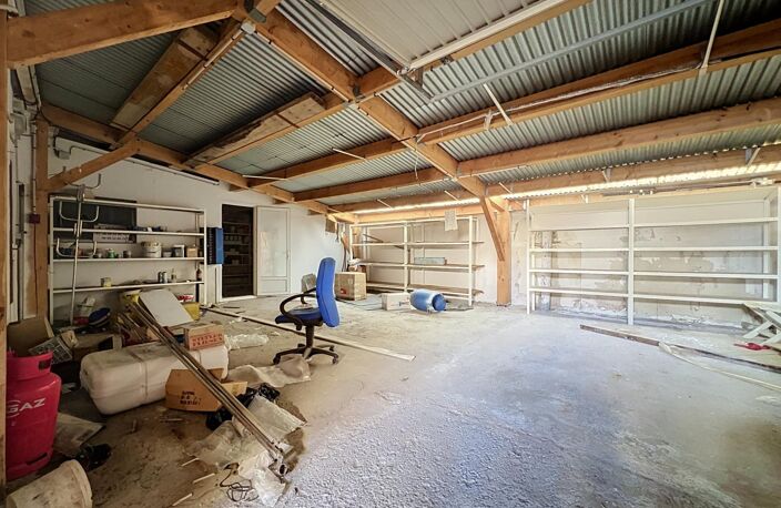 SOUS OFFRE Cannes Broussailles : Immeuble complet. — photo 5