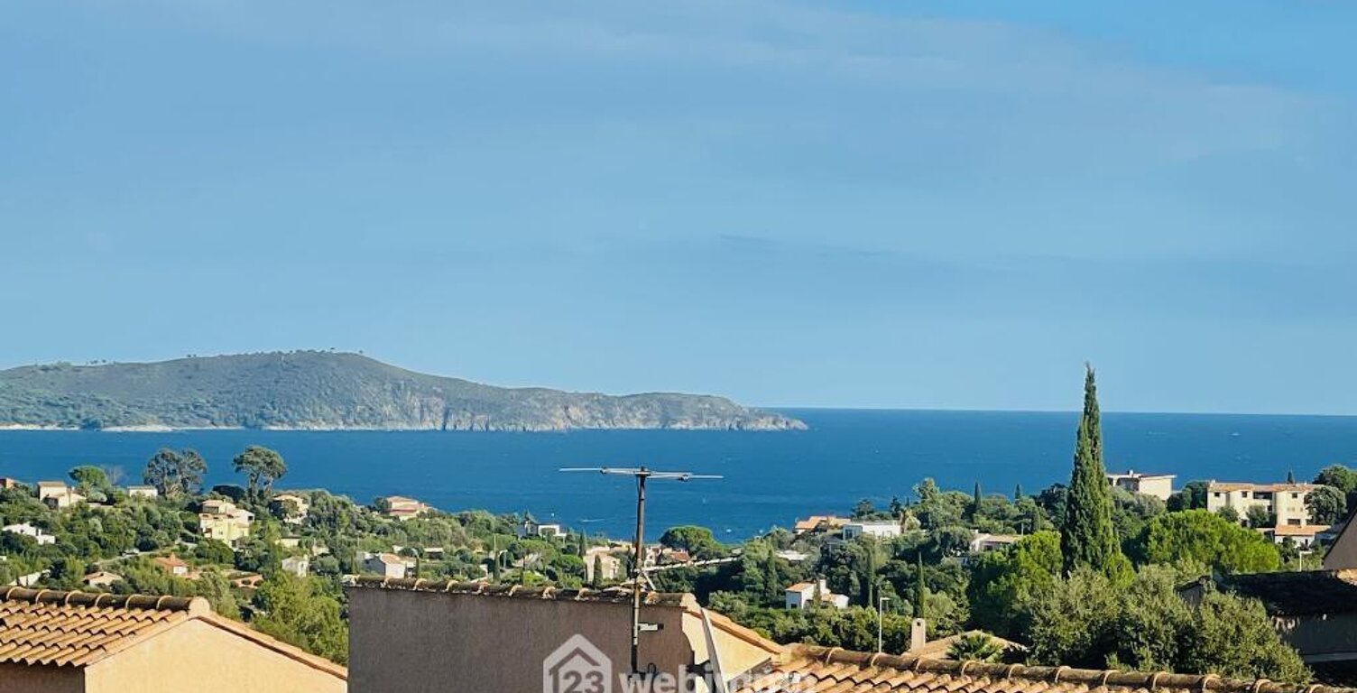 Appartement - 32m² - Cavalaire-sur-Mer — photo 1